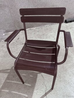 Syndyk sprzeda używane meble ogrodowe - 11