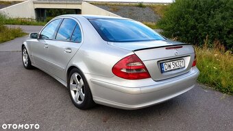 Mercedes W 211 B.Zadbany - 11