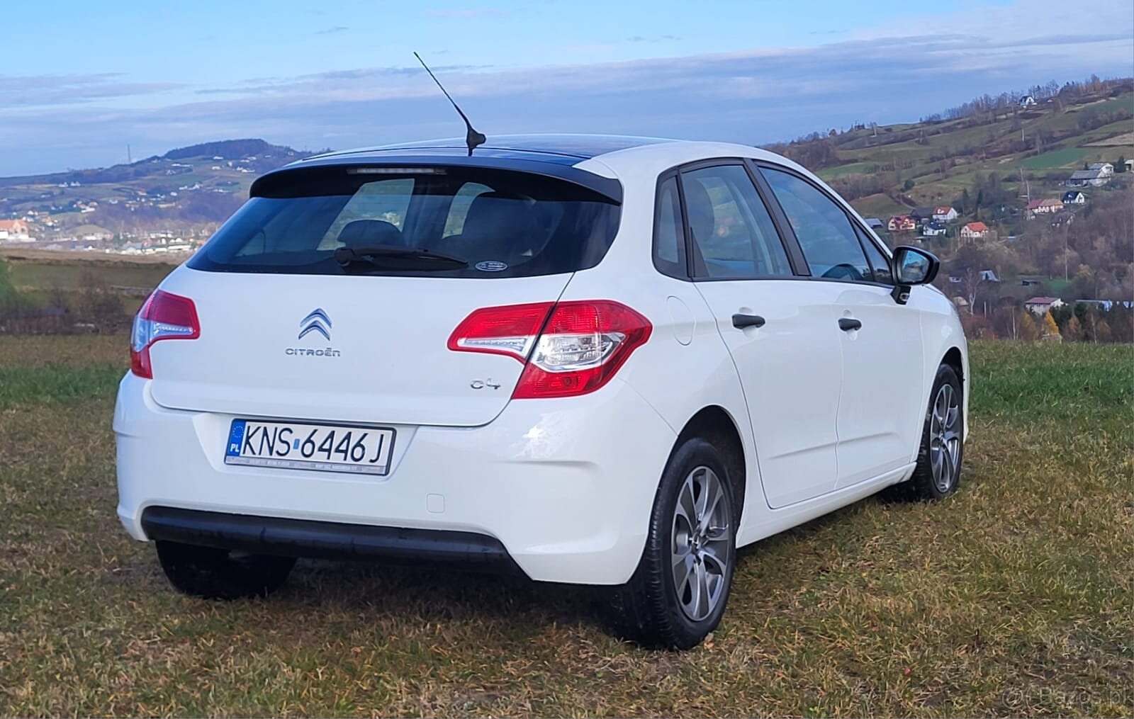 Samochód osobowy - 12