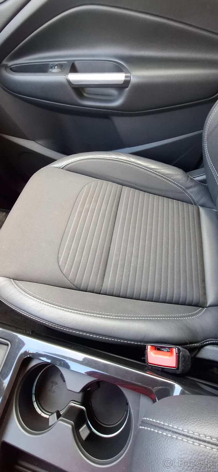 Ford Kuga PL salon przebieg 73400 km 2018r. - 12