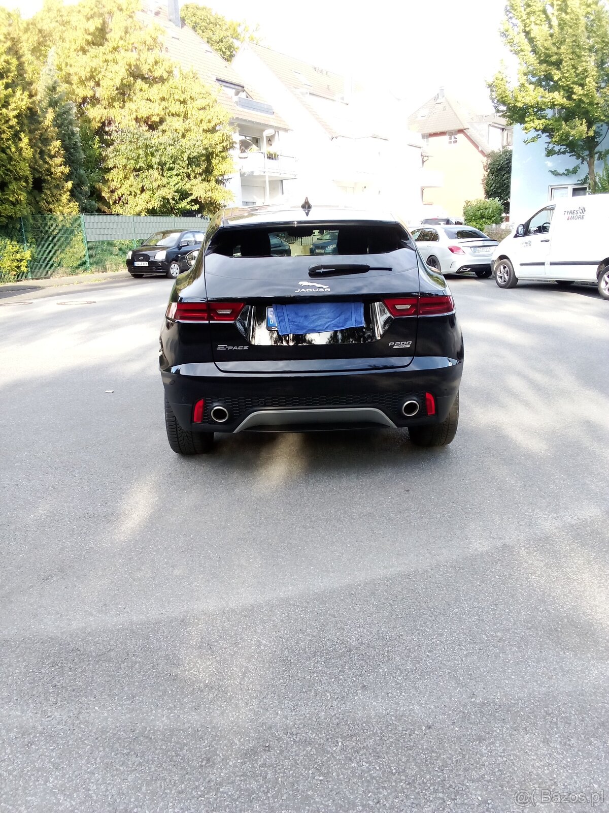 Sprzedam Jaguar e-Pace - 12