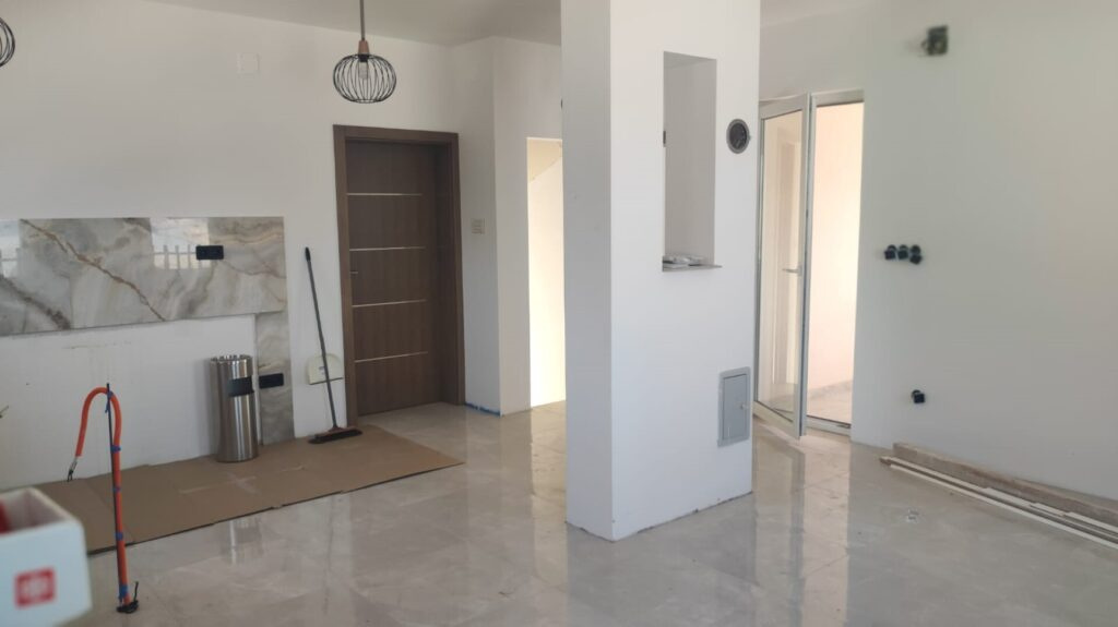 Chorwacja-Dwuapartamentowy umeblowany dom z basenem - 12