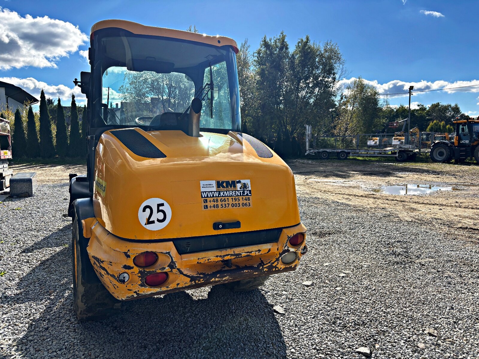 JCB 406 B ŁADOWARKA KOŁOWA 2013R | | 407 409 VOLVO L30 - 12