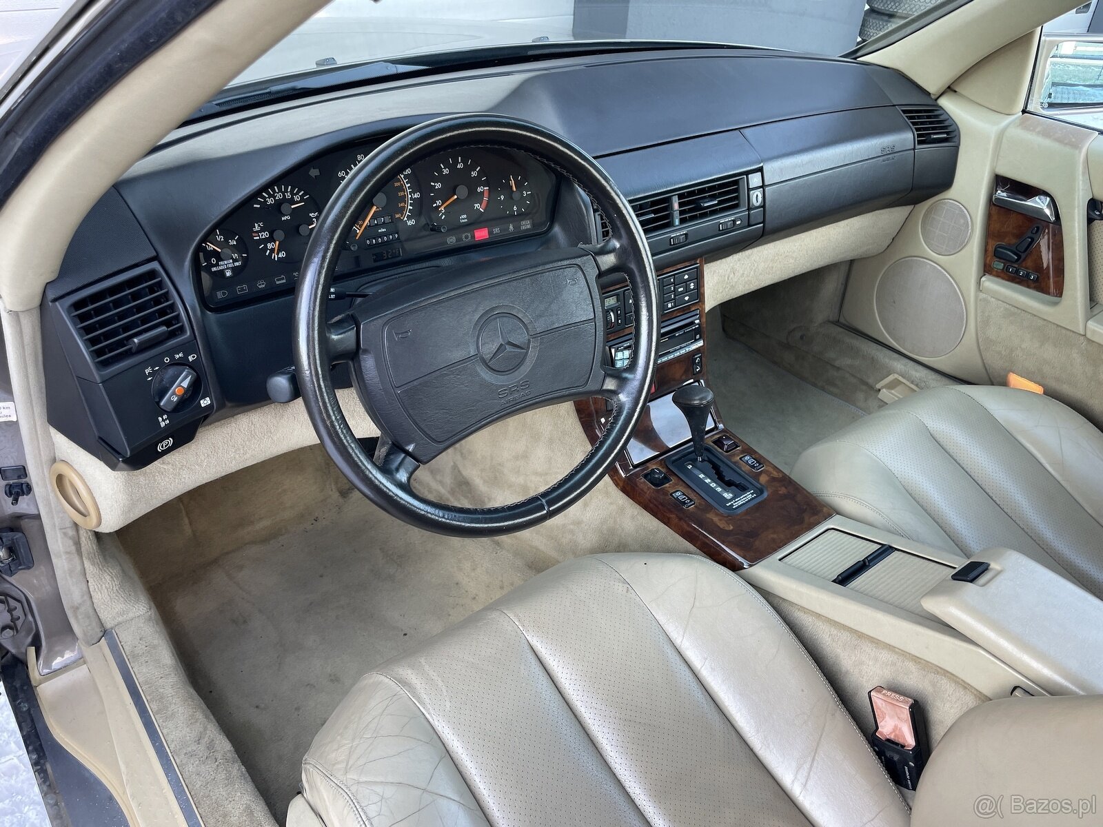 Mercedes-Benz 500SL R129 1991 złoty - 12