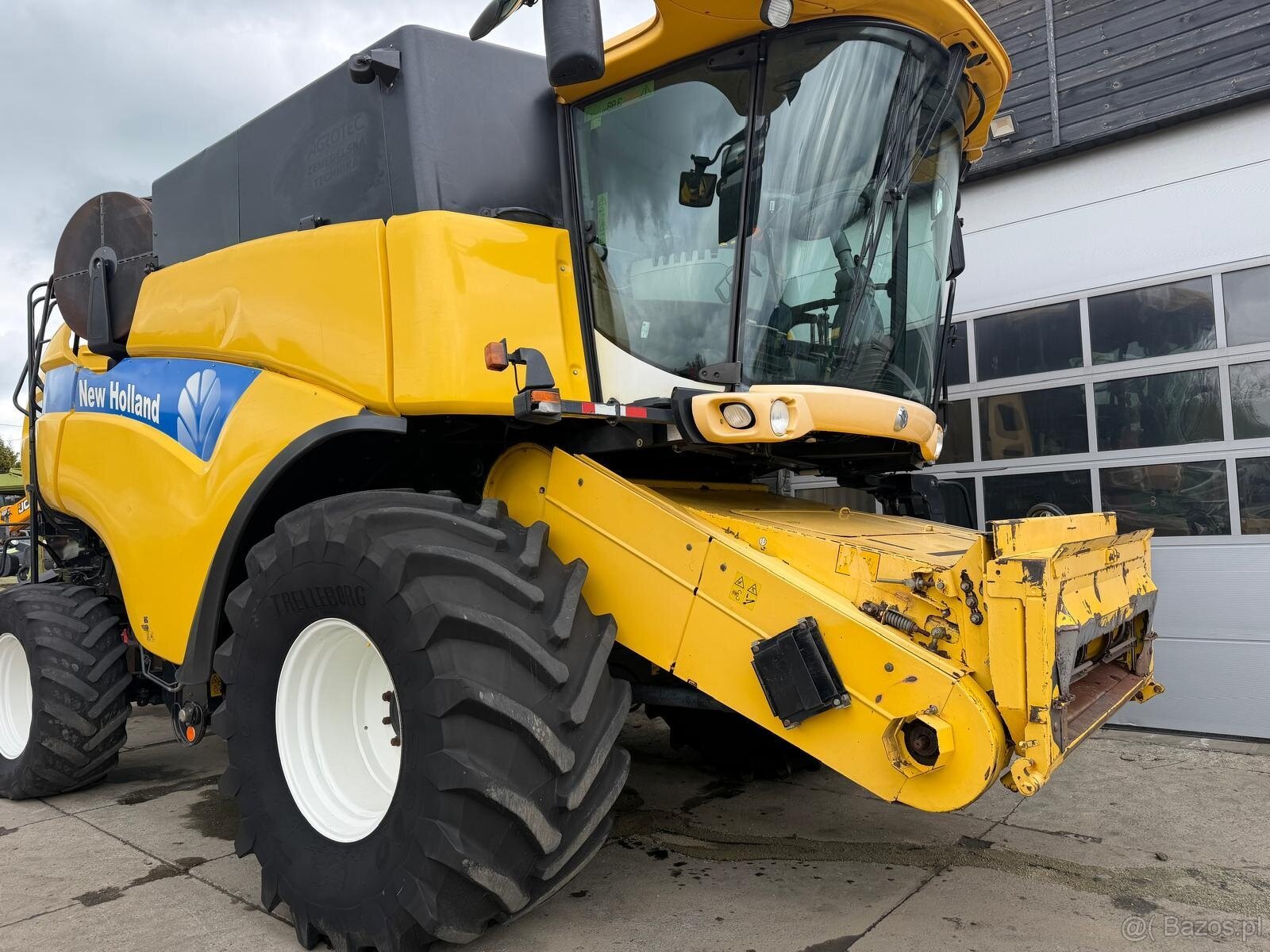 Kombajn zbożowy New Holland CX 860 stół do rzepaku klimatyza - 12