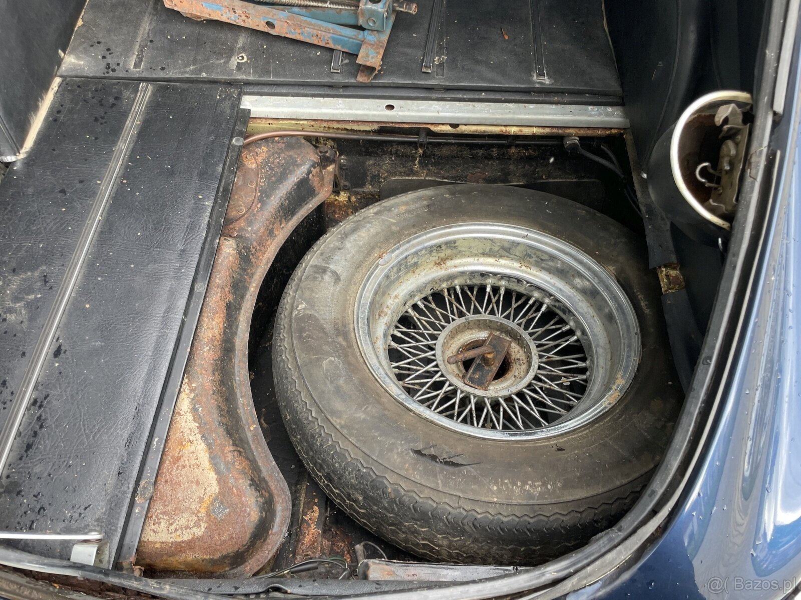 Jaguar E-type coupe 1970 seria II - 12