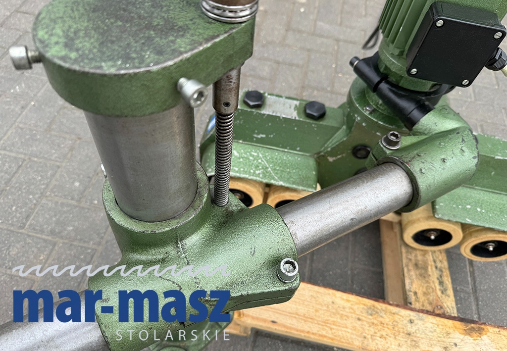 Posuw mechaniczny 4-rolkowy - 12