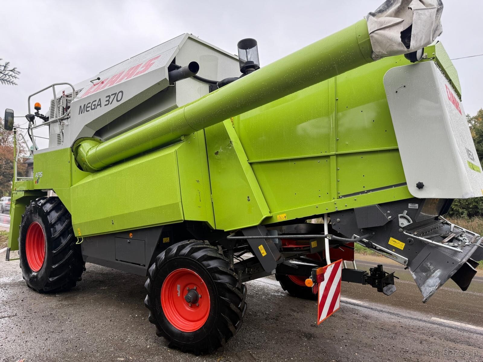 Kombajn zbożowy Claas Mega 370 rok pro 2007 heder 6m stół do - 12