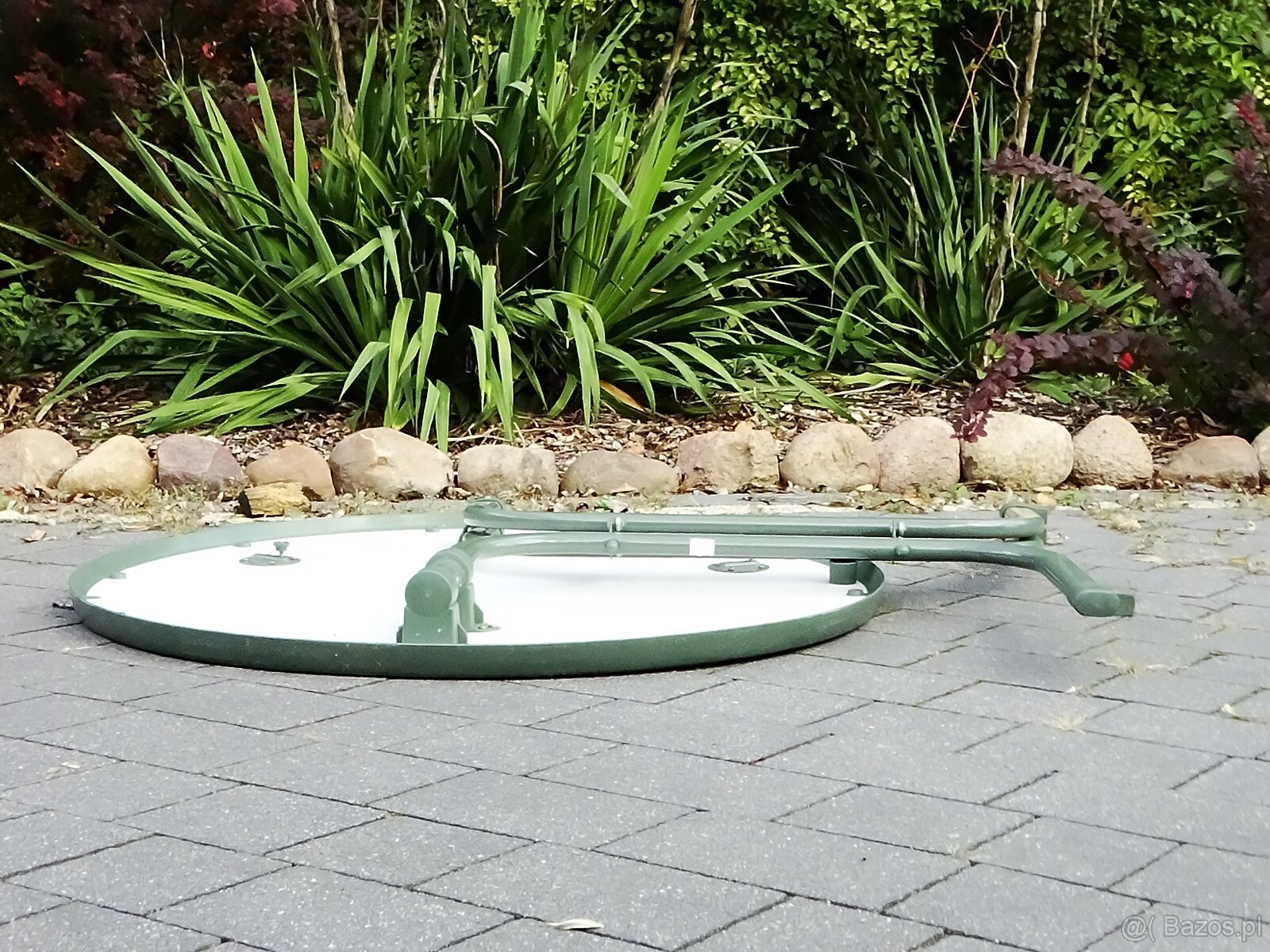 Stolik składany o średnicy 84 cm i wysokości 71 cm - 12