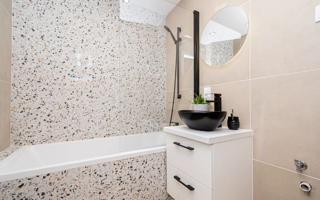 Mieszkanie o pow. 47.50m2, balkon, IVp,, Os.Asnyka - 12