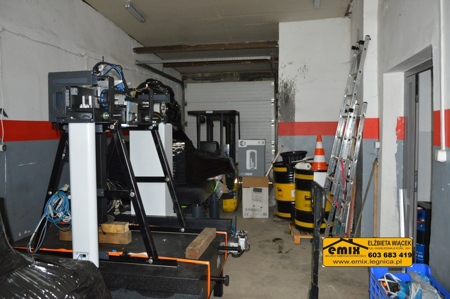 Działka z zabudowaniami do zamieszkania - Złotoryja - 12