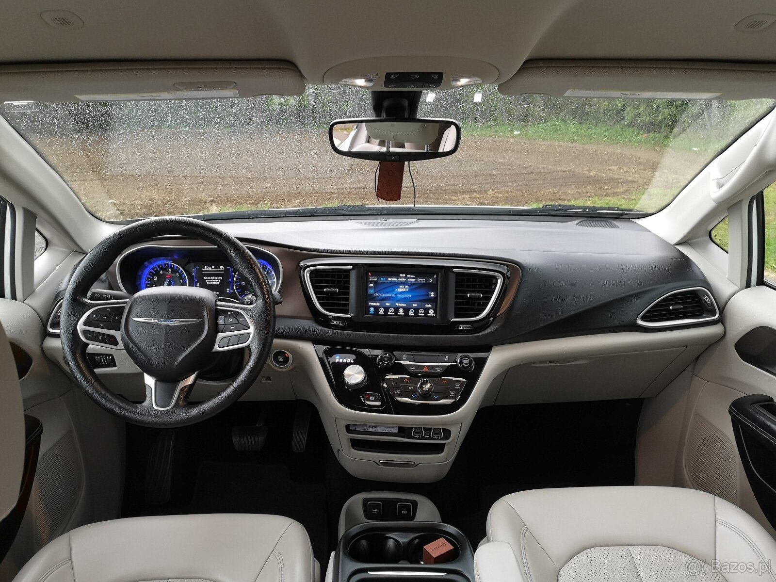 CHRYSLER PACIFICA (VOYAGER) 2021 - 12