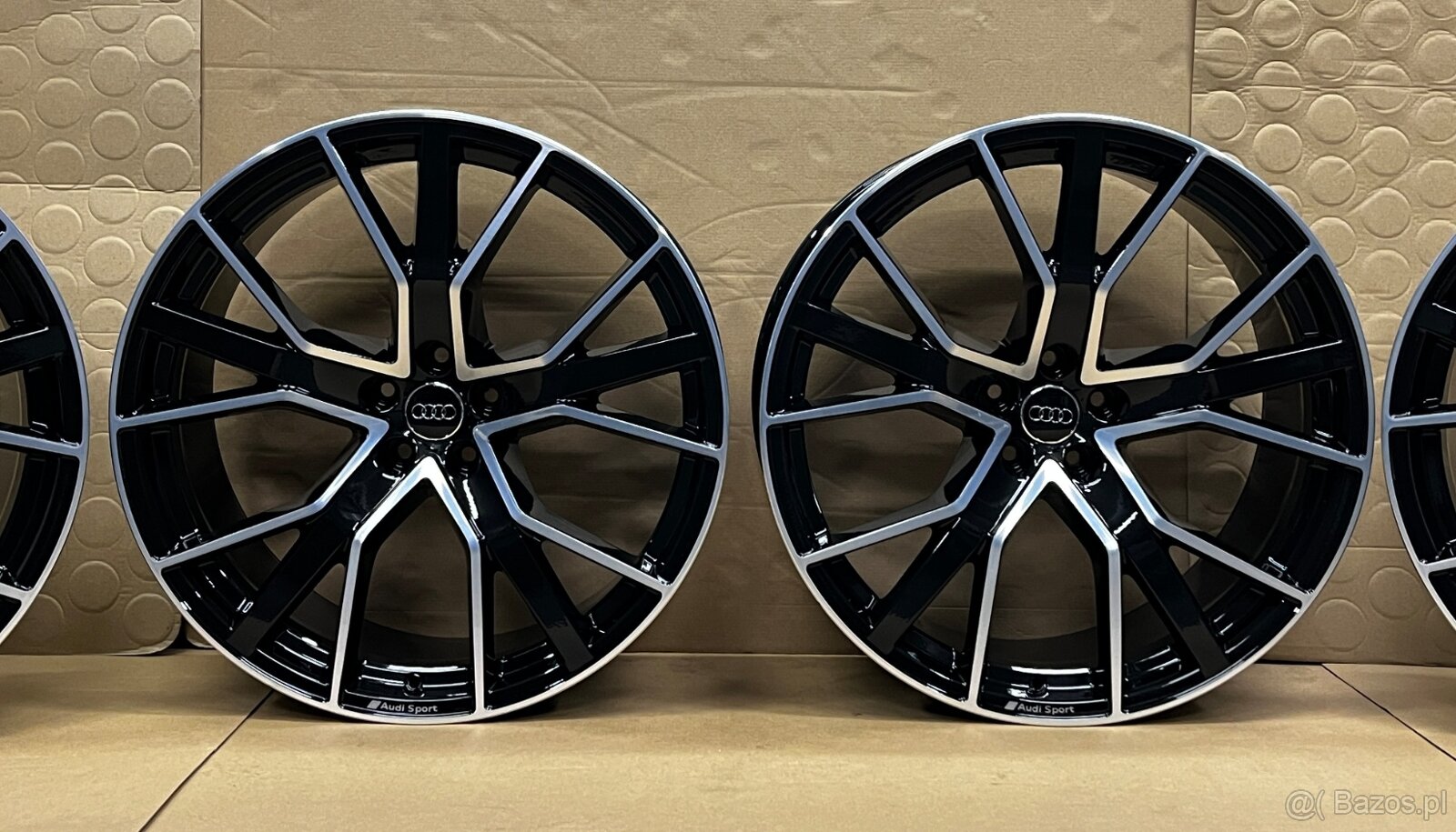 Felgi Audi Q8 SQ8 10J x 22 ET21 4M8601025Q / AQ 5x112 - 12