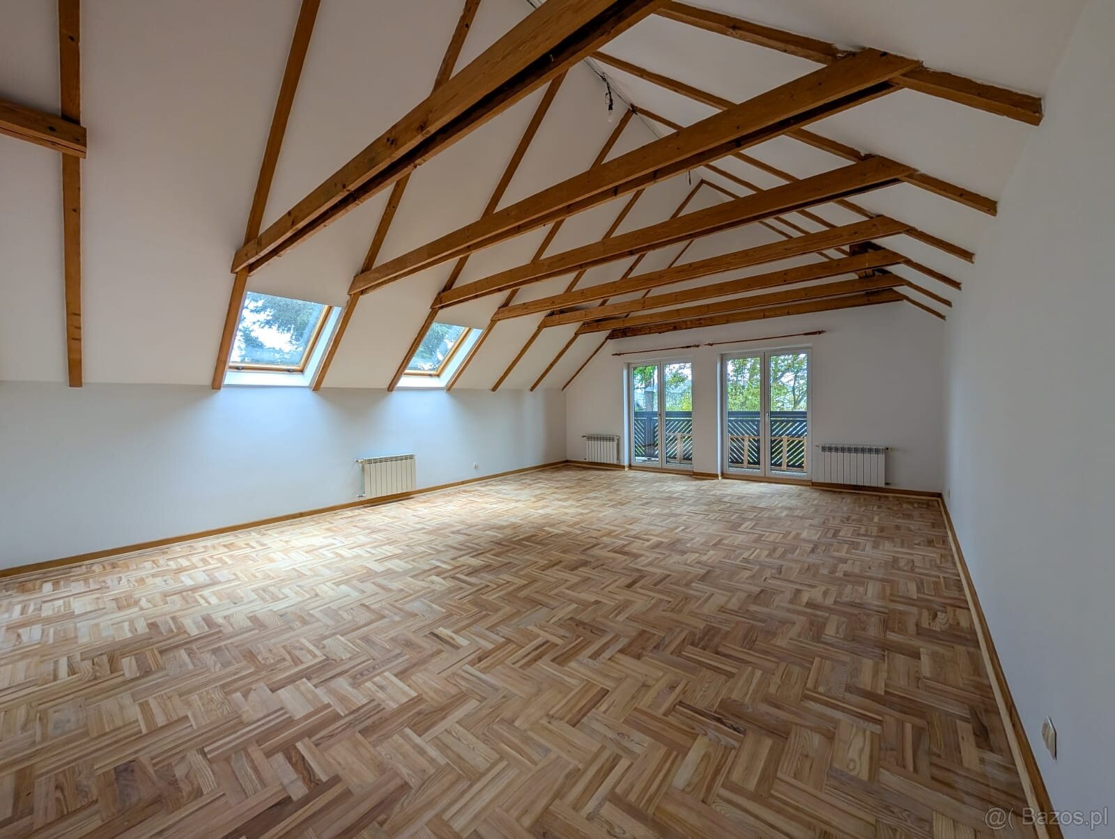 Komfortowy dom z 2 garażami i ogrodem Nowy Sącz - 12