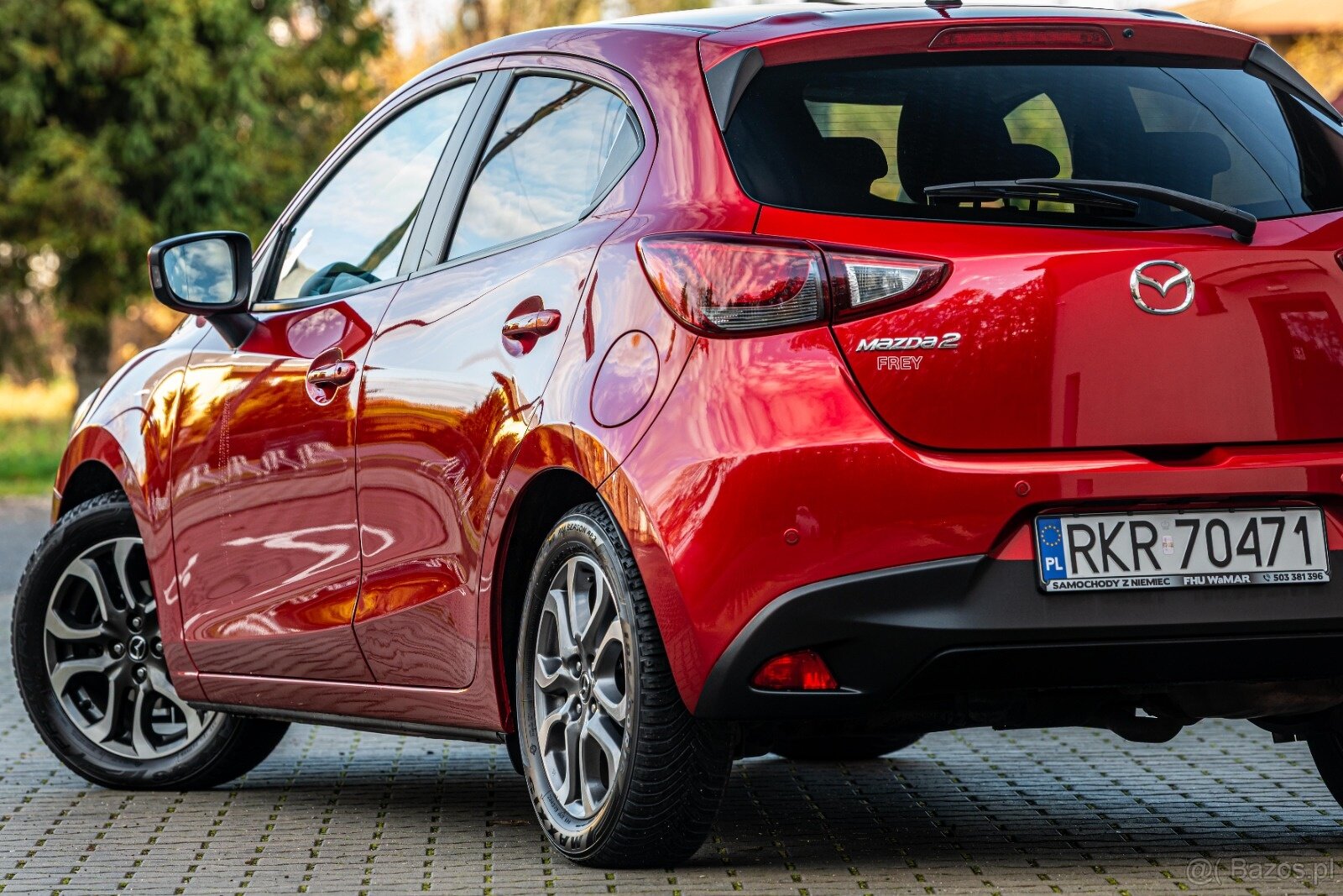 MAZDA 2 - 12