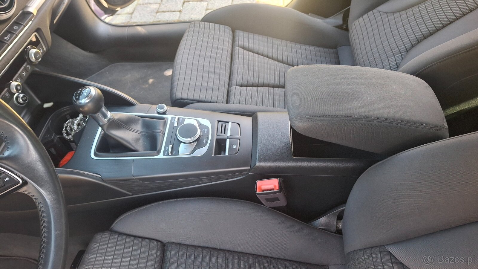 Sprzedam Audi A3 z roku 2017 - 12