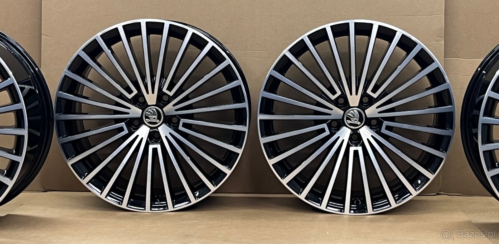 Felgi 19 cali ORYGINAŁ Skoda SUPERB 8Jx19 ET44 5x112 3V0 - 12