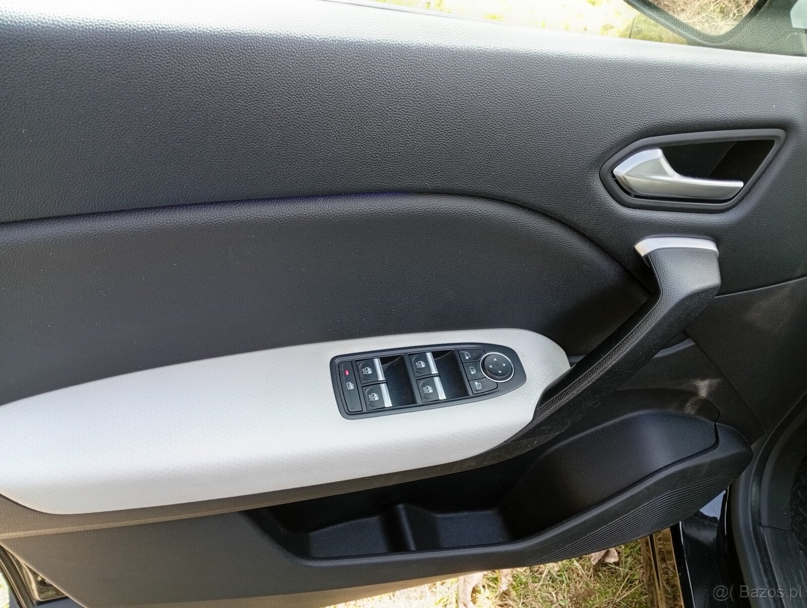 Captur - 12