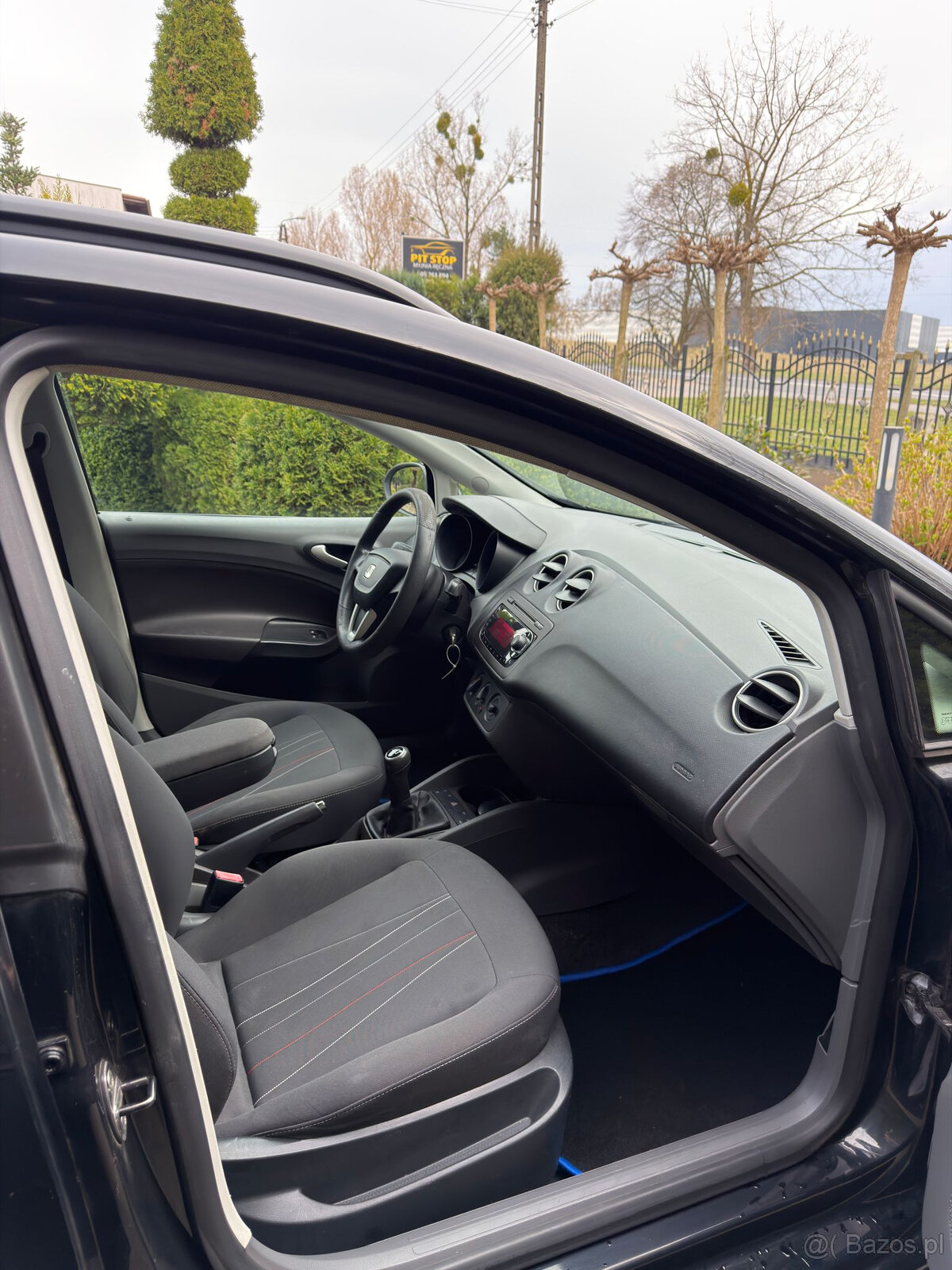 Seat Ibiza combi 1,4 16V pelna opcja model 2012 - 12