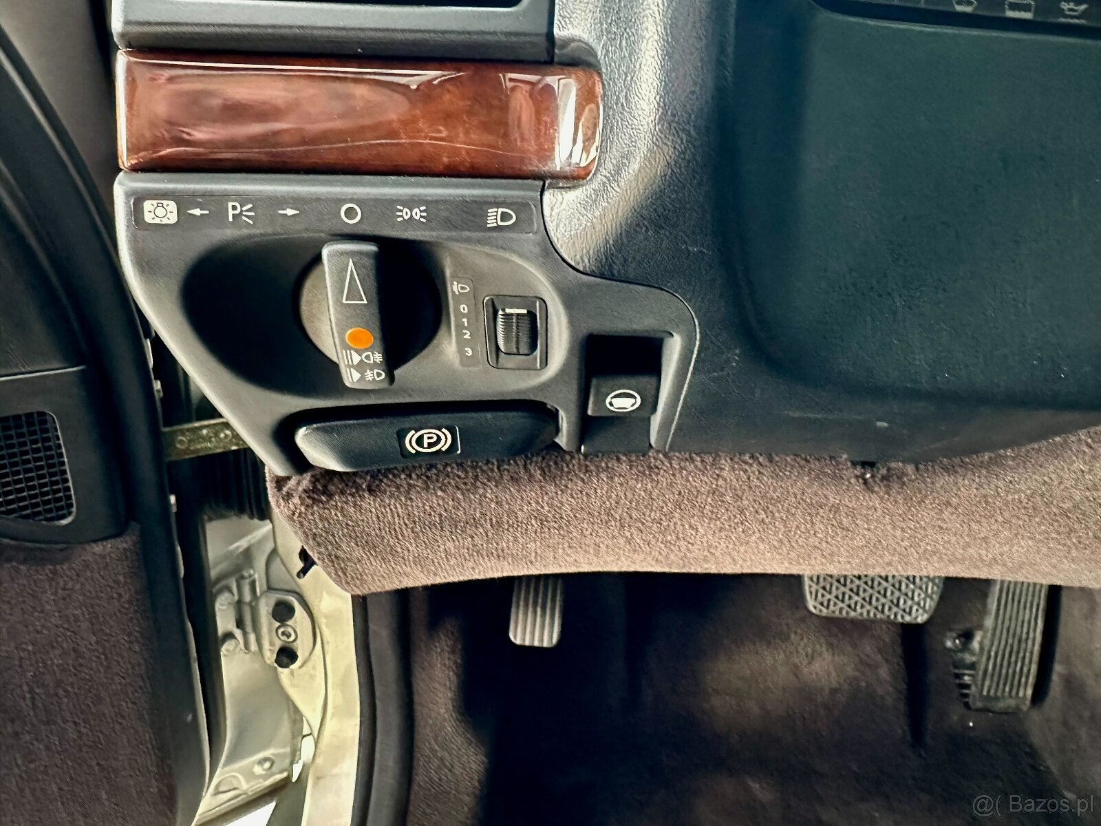 Na sprzedaż legendarny Mercedes-Benz SE 500 "Mamut" W140 - 12