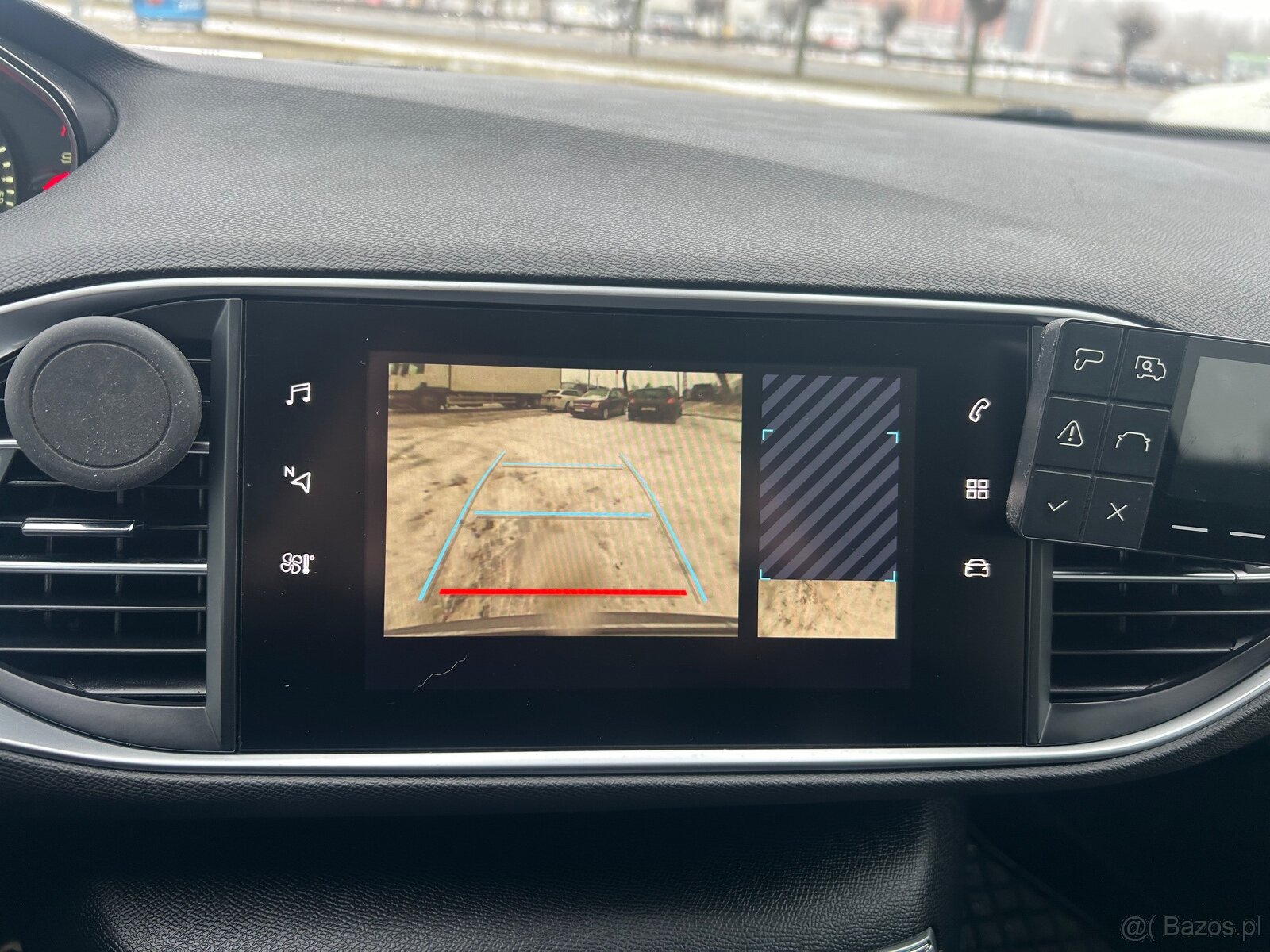 Peugeot 308 2020r 1.2. - style-130 koni 6 manuall - 12