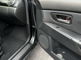 Mazda 3 1.6 Benzín /77kW KLIMA r.v. 2006 - 12