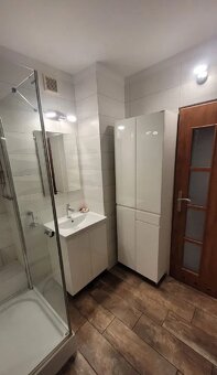 3 pokoje, 64.90m2, duży balkon, umeblowane, III p. Os.Asnyka - 12