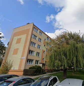 Mieszkanie o powierzchni 38.68m2, balkon, IV p., os. Asnyka - 12