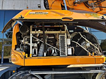 LIEBHERR A 914 COMPACT KOPARKA KOŁOWA 2014R | Liebherr R 914 - 12