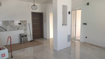 Chorwacja-Dwuapartamentowy umeblowany dom z basenem - 12