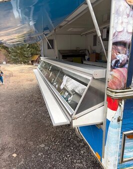 przyczepa sprzedażowa (foodtruck) - 12