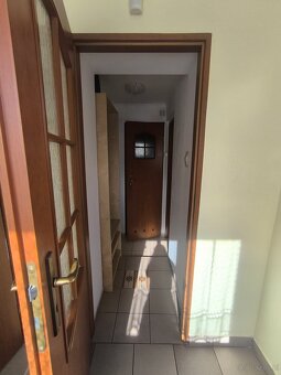 kawalerka 28m2  ładna, zdrowa i spokojna okolica - 12