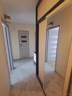 Mieszkanie o powierzchni 38m2, balkon, II piętro, Os.Asnyka - 12