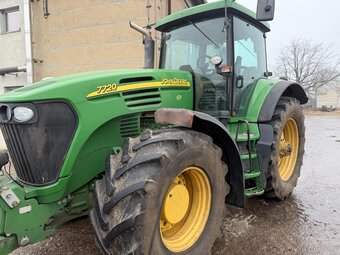 Ciągnik rolniczy John Deere 7720 PowerQuad przedni Tuz WOM S - 12