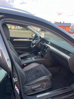 Sprzedam Volkswagen Passat 2.0 TDI SCR DSG7 Elegance Lift Mo - 12