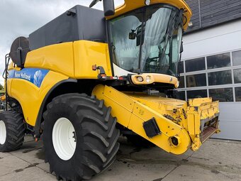 Kombajn zbożowy New Holland CX 860 stół do rzepaku klimatyza - 12