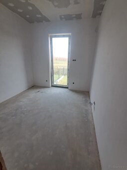 Nowoczesny dom w zabudowie bliźniaczej – 91 m²,Chełmce - 12