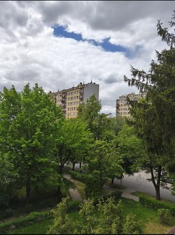 Kawalerka w Otoczeniu Zieleni - 12