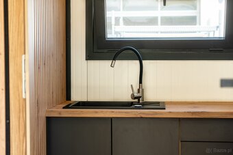 PAWILON HANDLOWY / MOBILE OFFICE / BARBERSHOP / SALON BEAUTY - 12