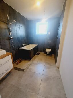 Nowoczesny dom jednorodzinny 186 m², Piotrów - 12