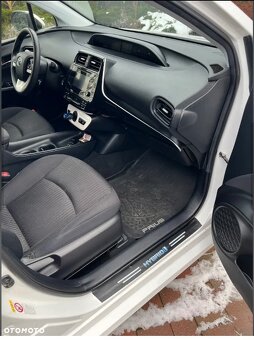 Prius 1,8 Hybryda - 12