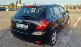 Kia Ceed 2.0 crdi Optimum - 12