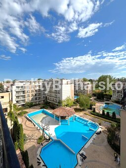 Umeblowane mieszkanie 2-pokojowe (53 m²) z widokiem na basen - 12