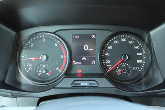 MAN TGE 2,0TDI L4H2, FOTEL KIEROWCY ZAWIESZONY - 12