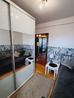 3 pokojowe mieszkanie, 52.80m2, duży balkon, III piętro, os. - 12