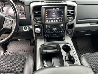 DODGE RAM SPORT 4x4, 5.7L, 401KM, 2017r. - 12