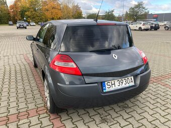 Megane - 12