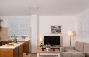 Chorwacja-Piękny dom z dużym ogrodem, basenem, sauną - 12