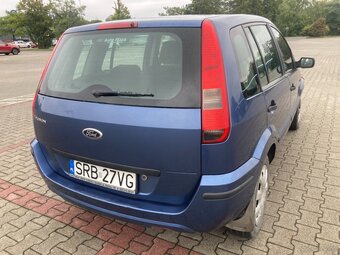Ford Fusion - 12