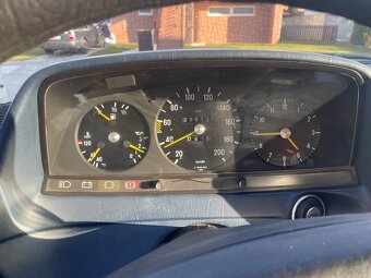 Mercedes w123 CE - 12